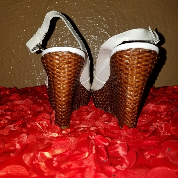 Sandals - Picture 2 of 2